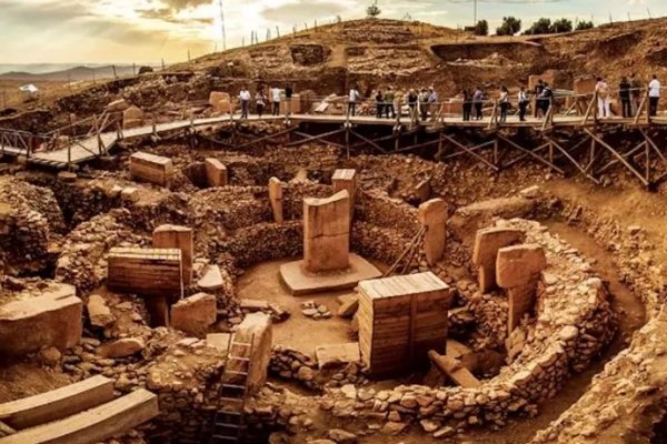 3 Days / 2 Nights Mount Nemrut and Gobeklitepe from / to Cappadocia